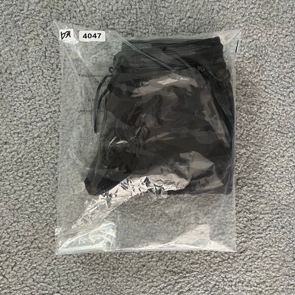 Athleta Girl Warm Up Jogger 14 Black Gray Camo Drawstring Sweatpants Zip Pocket - Picture 10 of 10